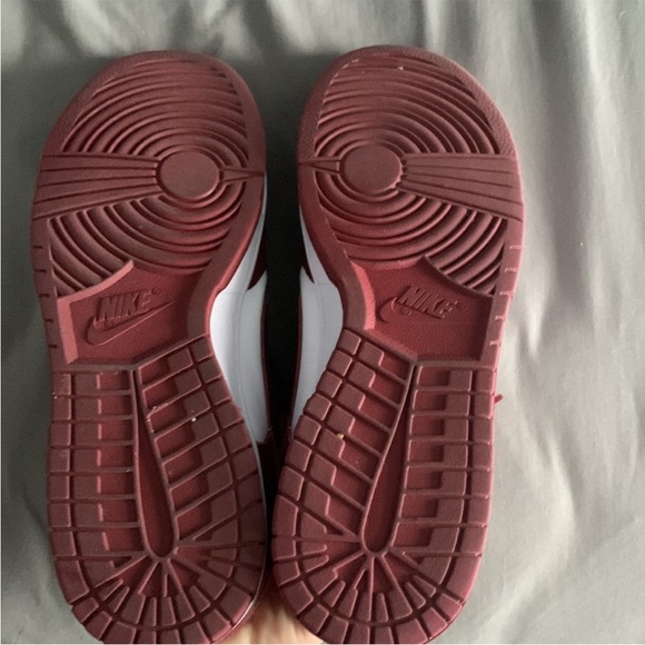 Nike Dunk Low Team Red - Picture 3 of 4